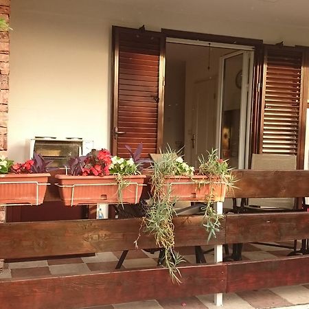 Bg Apartman Sutomore Buitenkant foto