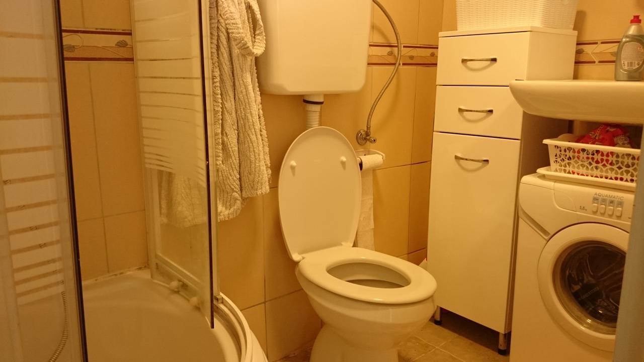 Bg Apartman Sutomore Buitenkant foto