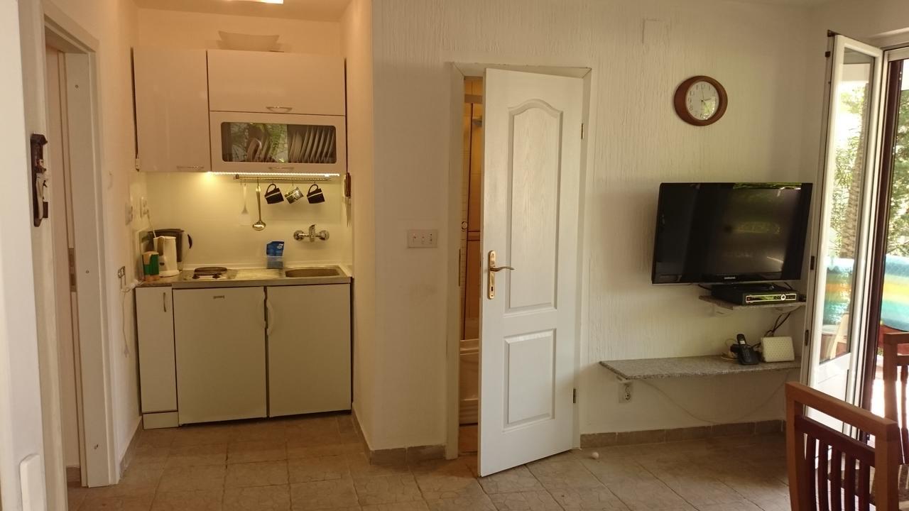 Bg Apartman Sutomore Buitenkant foto