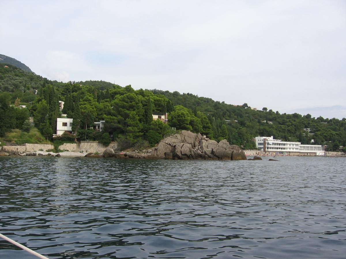 Bg Apartman Sutomore Buitenkant foto